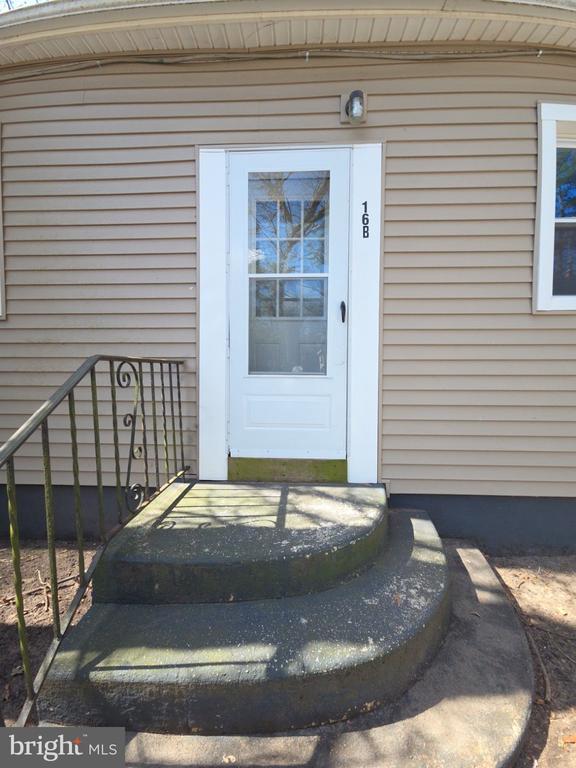 Photo - 16 Chicory St