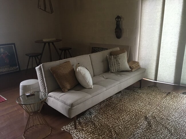 Photo - 2345 E Waverly St