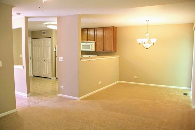 Photo - 2 Bedroom Lakemoor Townhome!