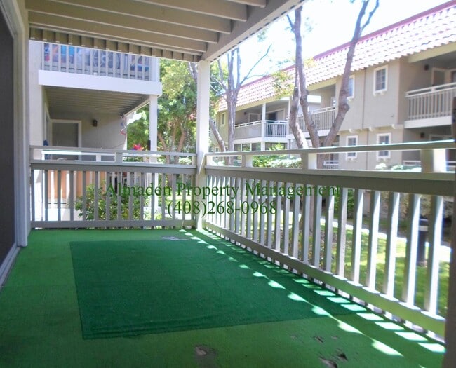 Photo - Condo in Great Location! Award Winning Schools!