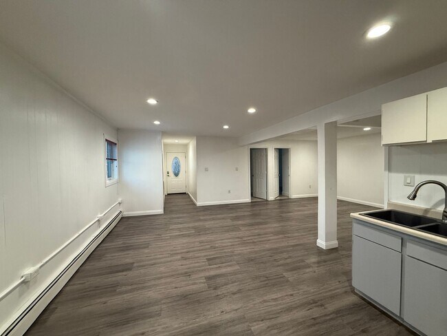 Photo - 1315 Ballaine Rd Unit B