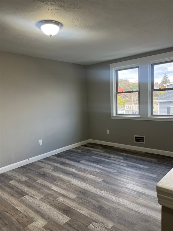 Photo - 8 Wakefield Ave Unit 3L