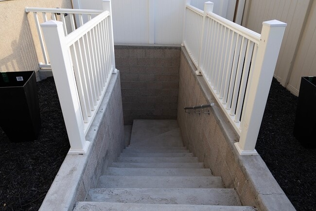 Photo - 1066 Searle Ln