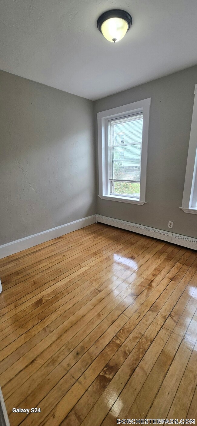 Building Photo - 270 Bowdoin St Rental