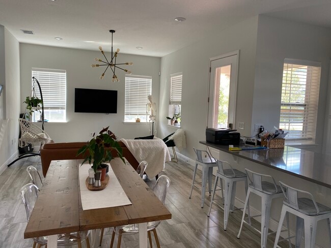 Photo - 13246 Doisy St