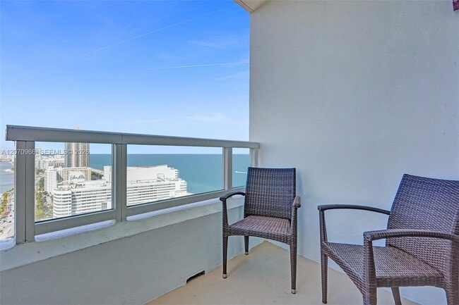 Photo - 4401 Collins Ave Unit 2915