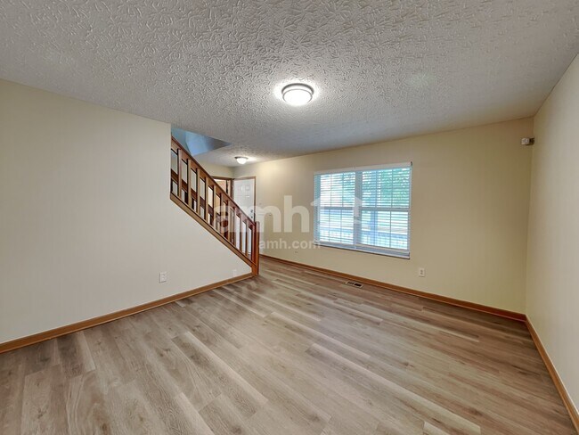 Photo - 3725 Lake Mead Dr