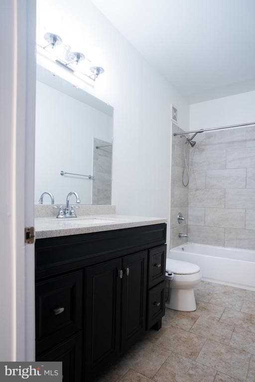Photo - 1221 N Randolph St Unit 3