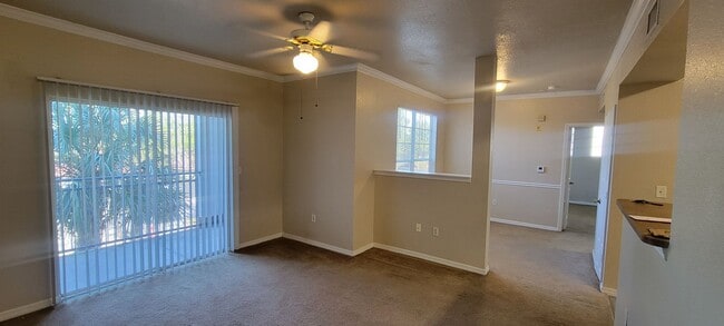 Building Photo - The Greens - 4221 Unit 4221