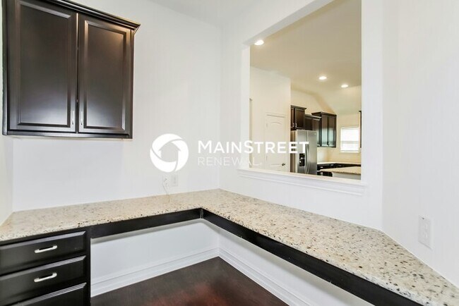 Photo - 3 Bedroom Pet-Friendly Home in Denton, TX with Main Street Renewal
