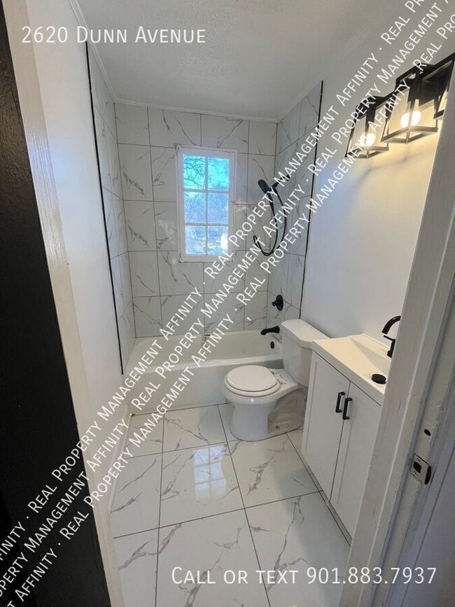 Photo - 2620 Dunn Ave