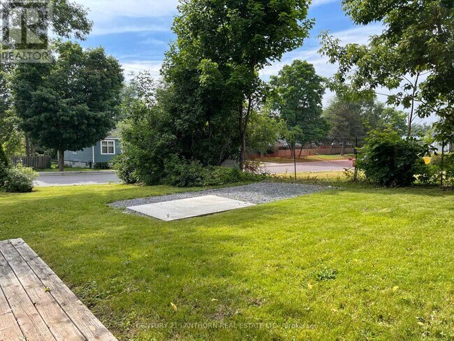 Photo - 409 Bleecker Ave