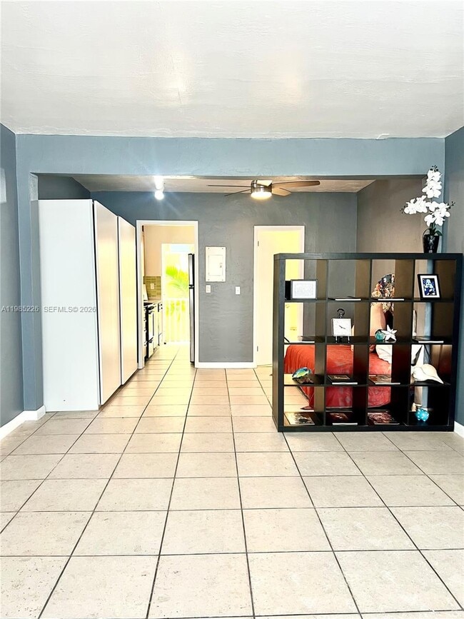 Building Photo - 835 Meridian Ave Unit 5