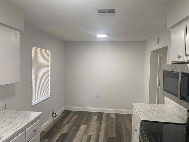 Photo - 1815 Warfield Pl
