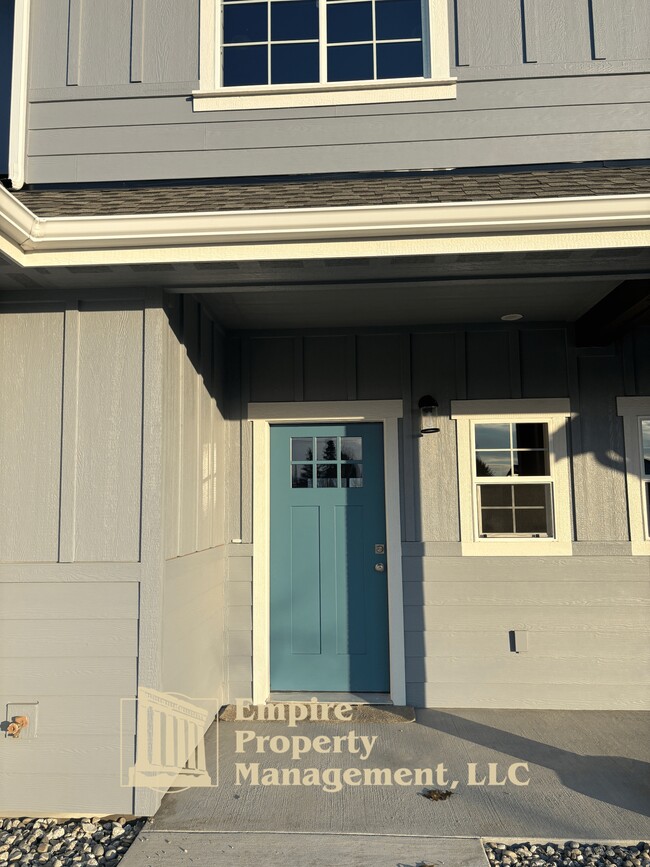 Photo - 1656 Irvine St