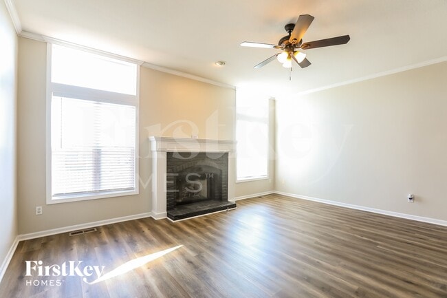 Photo - 819 Trailway Dr