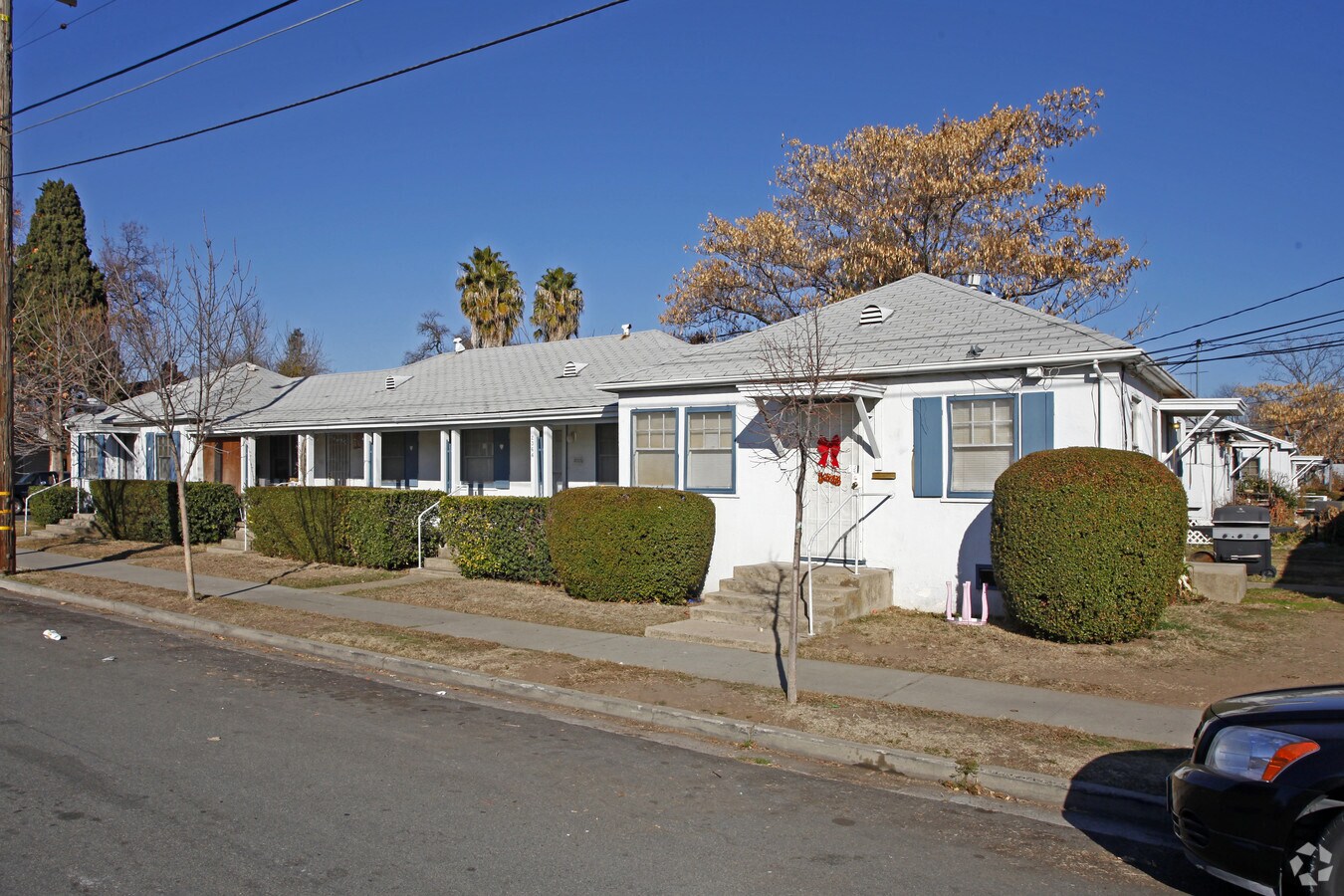 Photo - 2360-2372 Forrest St