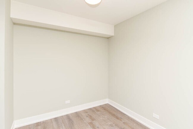 Photo - 533 W Surf St Unidad 615