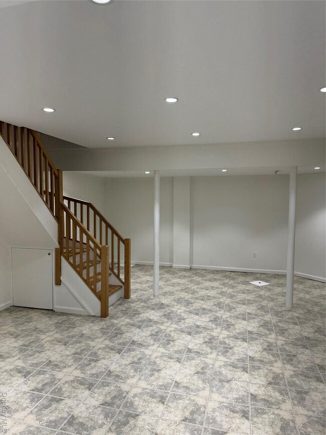 Photo - 2907 159th St