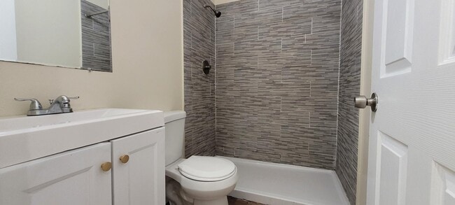 Photo - 4835 N 15th St Unit 2