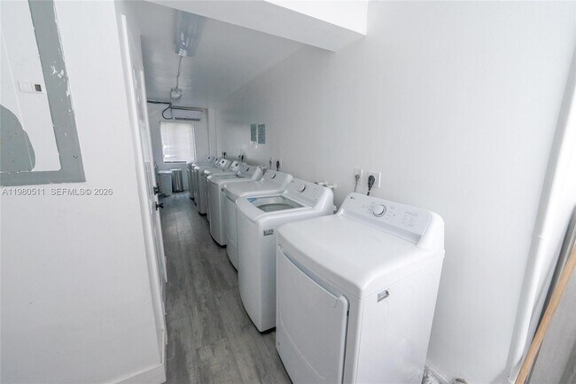 Photo - 3417 NW 22nd Ave Unit 1