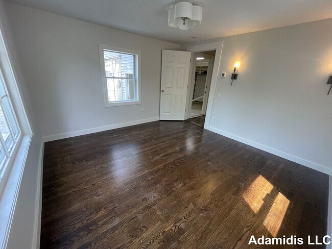 Photo - 30 Allandale St