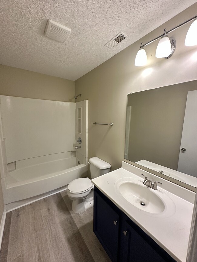 Photo - 1920 15th Way SW