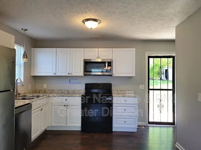 Photo - 135 Brenda Ln