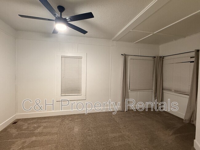 Photo - 631 Miles Ave