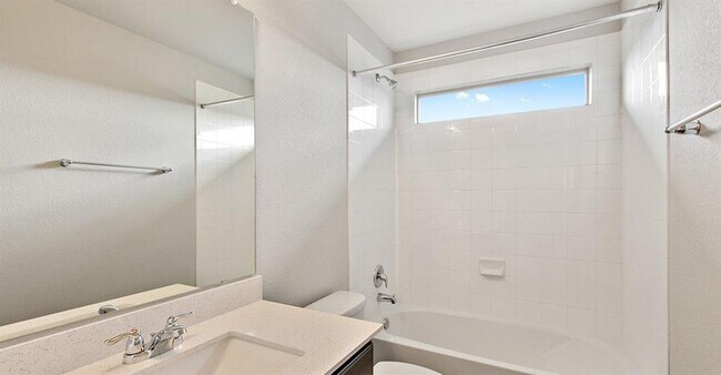 Photo - 14111 Macquarie Dr