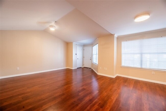Photo - 501 W 26th St Unidad 323