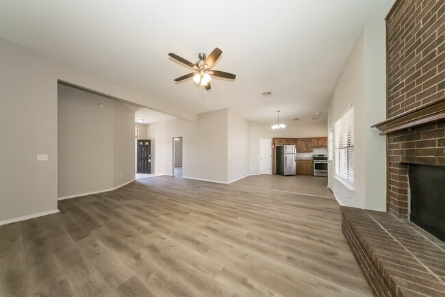 Photo - 3713 Shannon Dr