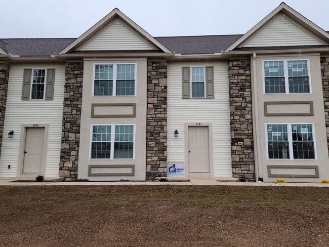 Photo - 438 Masonic Dr