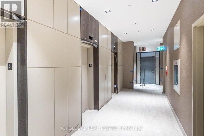 Photo - 10 Honeycrisp Cres Unit 312