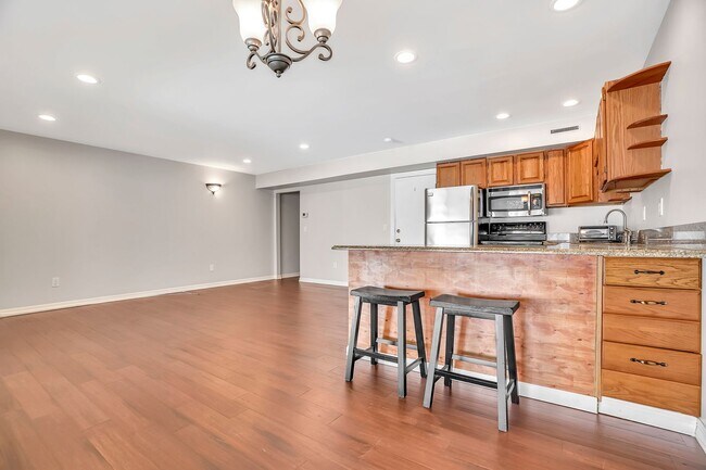 Photo - 2219 North Ave