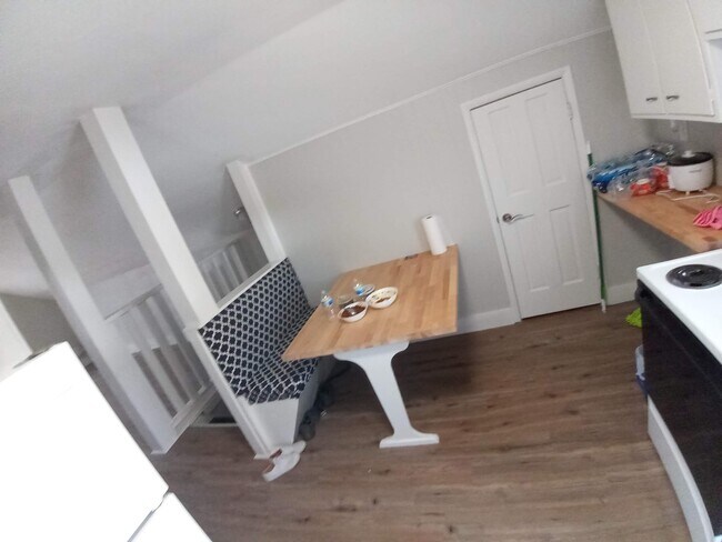 Photo - 519 Riverside Ave Unidad 2