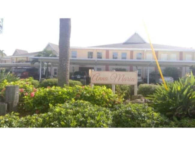 Photo - MOVE IN SPECIAL!! AVAILABLE NOW! Waterfron...