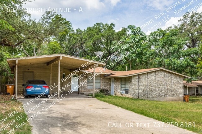 Building Photo - 607 Thrush Ave Unit A