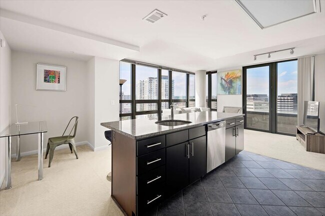 Photo - 1405 S Fern St Unit ID1221053P