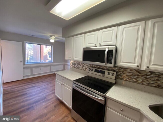 Photo - 4597 Logsdon Dr