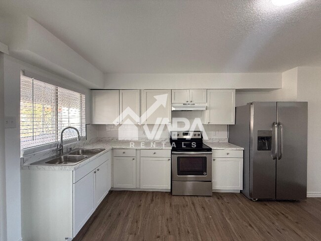 Photo - 6714 Elk Lake Dr