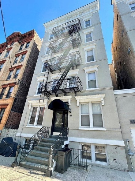 Photo - 711 Willow Ave Unit 5C