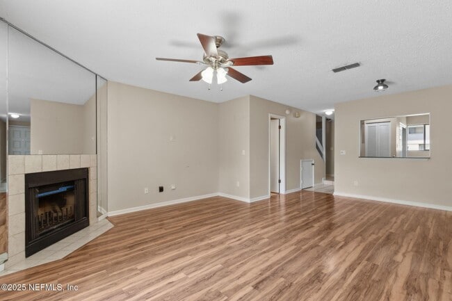 Photo - 3801 Crown Point Rd