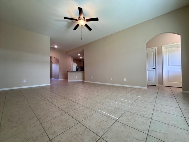 Building Photo - 21323 Echo Manor Dr