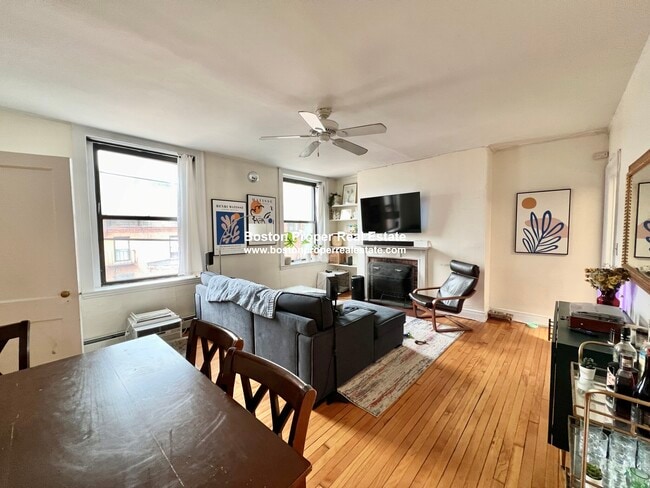 Photo - 191 Marlborough St Unit 5