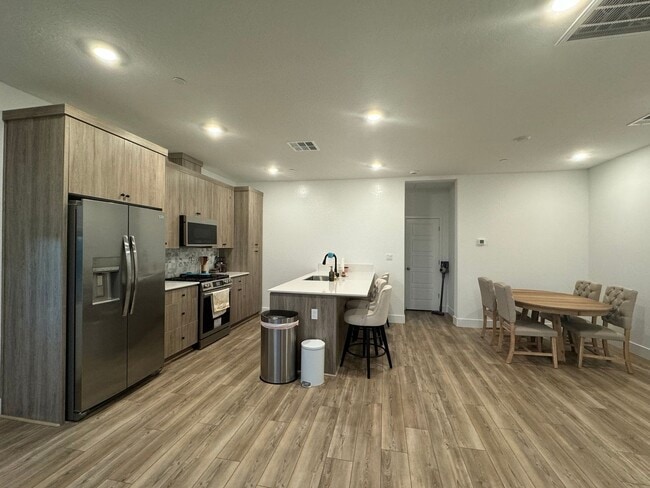 Photo - 546 W Mahogany Ln