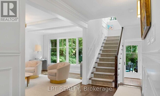 Photo - 268 Chartwell Rd