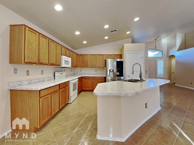 Photo - 12813 W Aster Dr