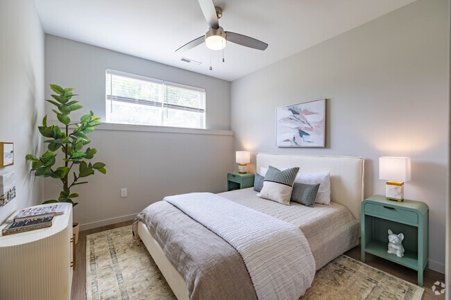 Primary Bedroom 1BR, 1BA - 669SF