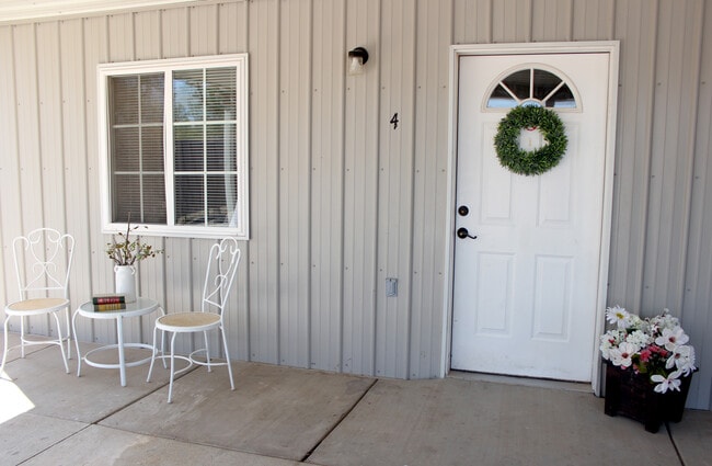 Photo - Penn Place Apartments